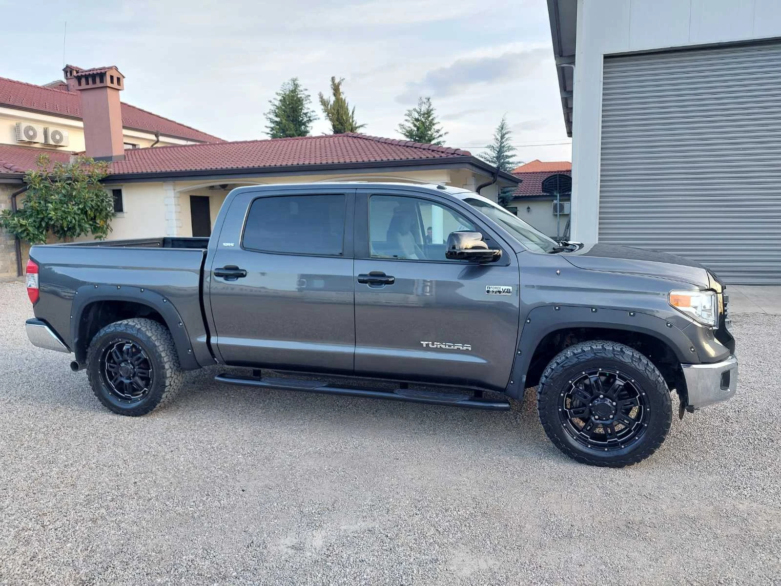 Toyota Tundra CREWMAX - изображение 3