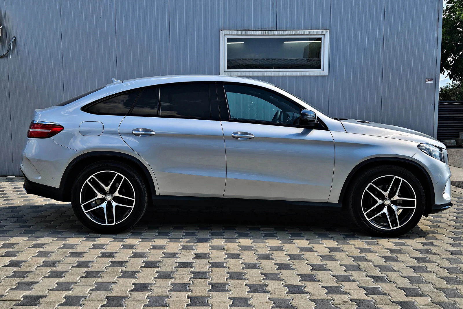 Mercedes-Benz GLE Coupe AMG/GERMANY/DISTR/360CAMERA/ПОДГРЕВ/AMBIENT/LIZING - изображение 4