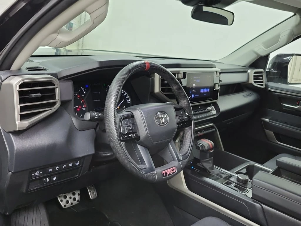Toyota Tundra  - изображение 10
