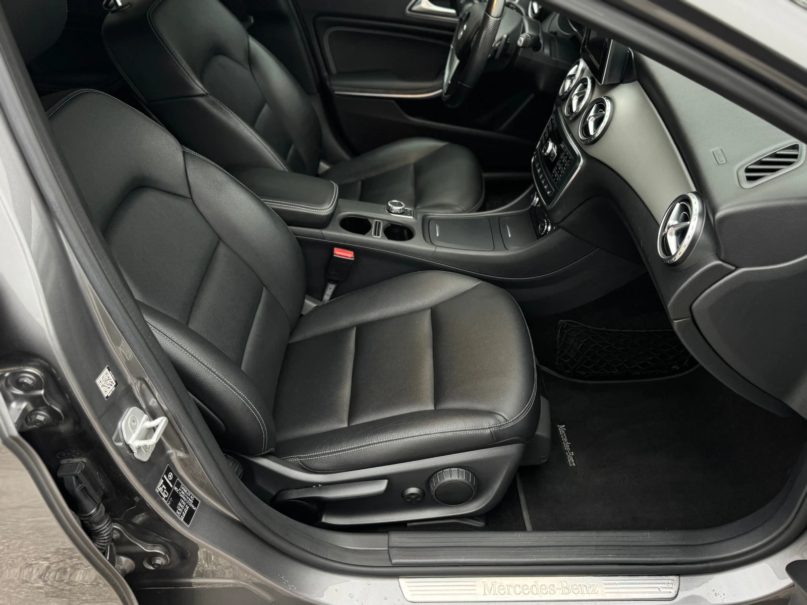 Mercedes-Benz GLA 250 4-Matic 211к.с Swiss - изображение 10