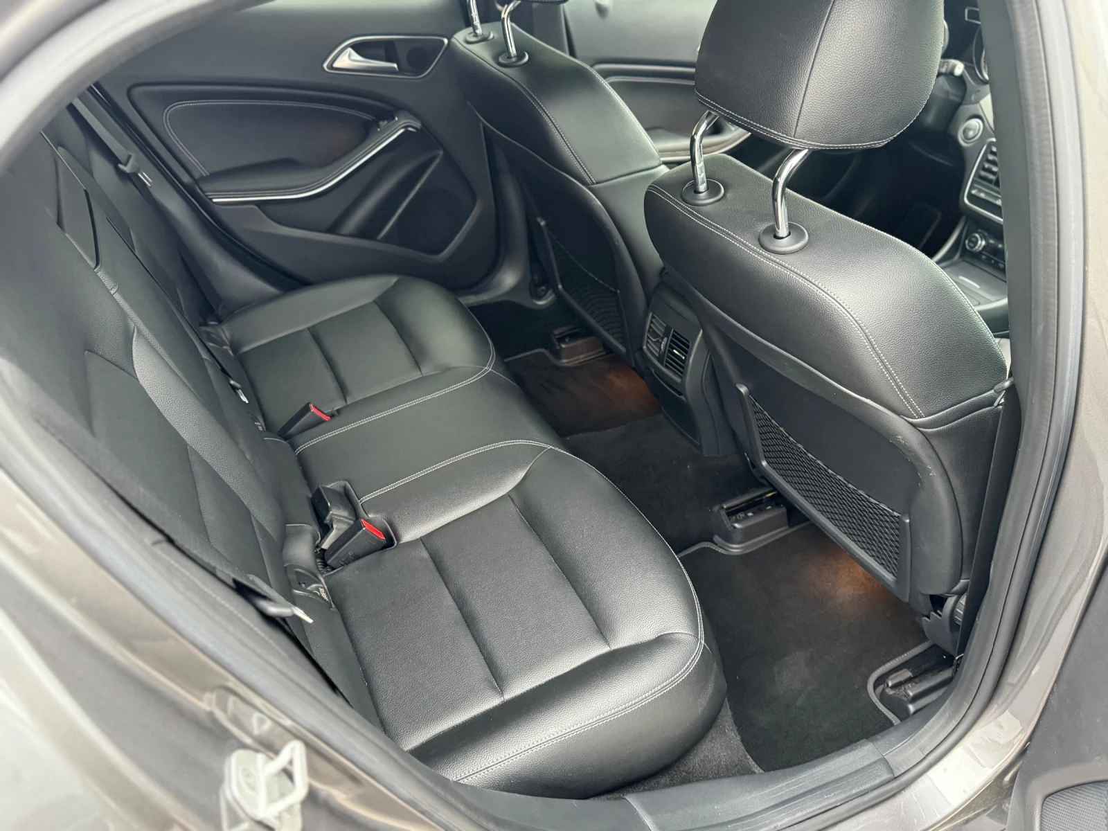 Mercedes-Benz GLA 250 4-Matic 211. Swiss | Mobile.bg   13