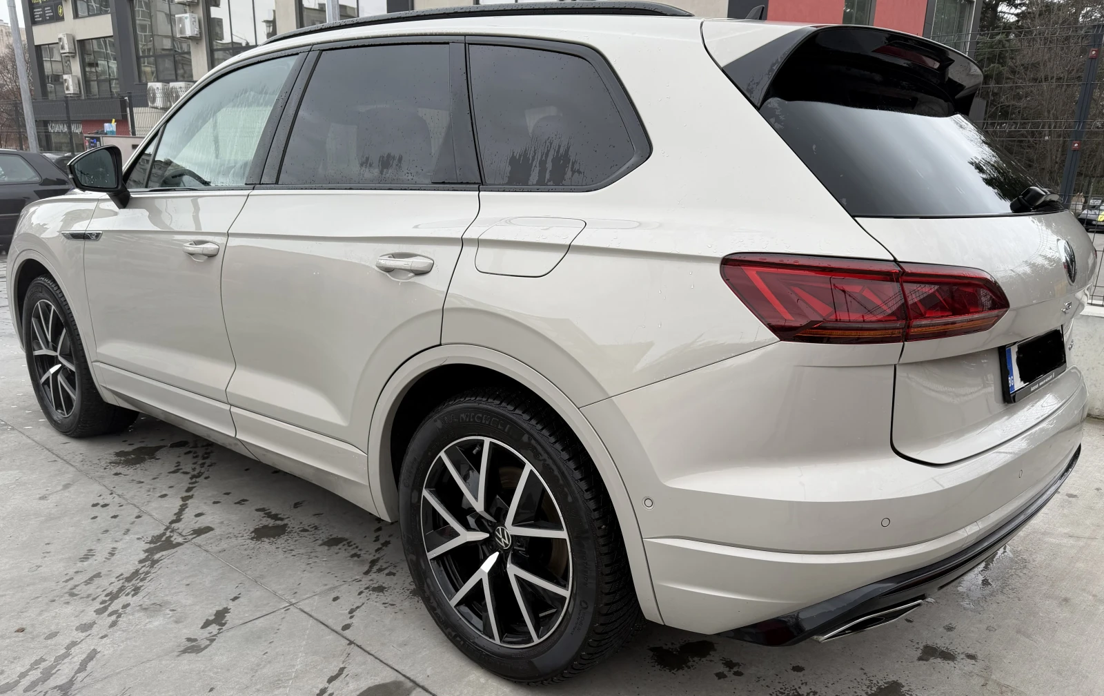 VW Touareg R 3.0 V6 eHybrid 4MOTION | Mobile.bg � ����������� 4