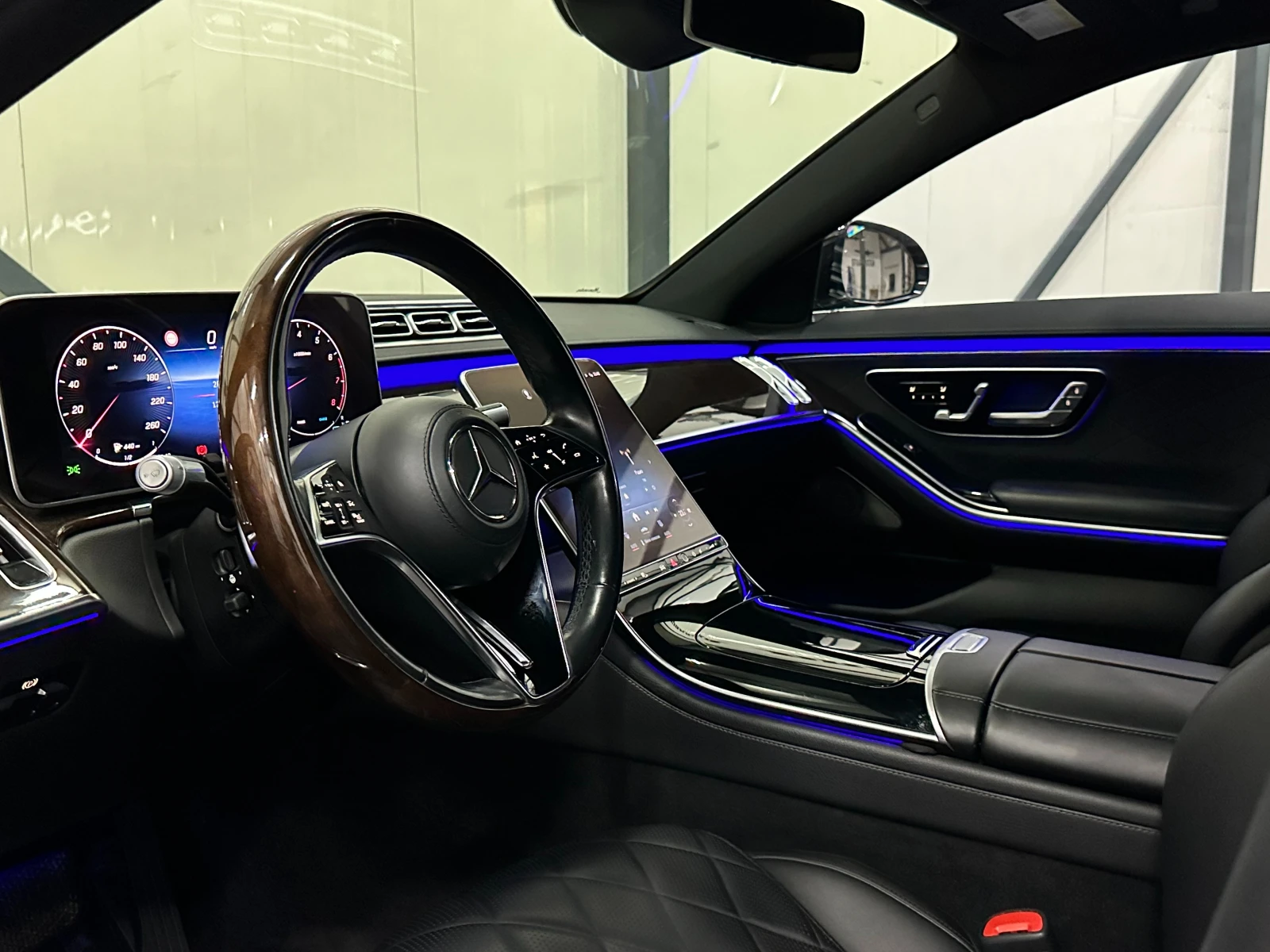 Mercedes-Benz S 580 * 4MATIC* ВАКУУМ* BURMESTER* ОБДУХ* 360* , снимка 9 - Автомобили и джипове - 53479915