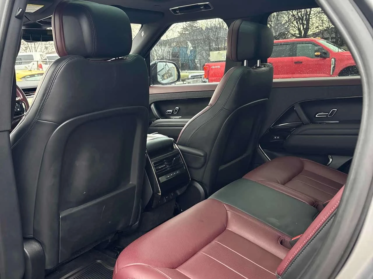 Land Rover Range Rover Sport * Dynamic SE * 2 КЛЮЧА* PANO* KEYLESS* ПОДГРЕВ* , снимка 11 - Автомобили и джипове - 54071779