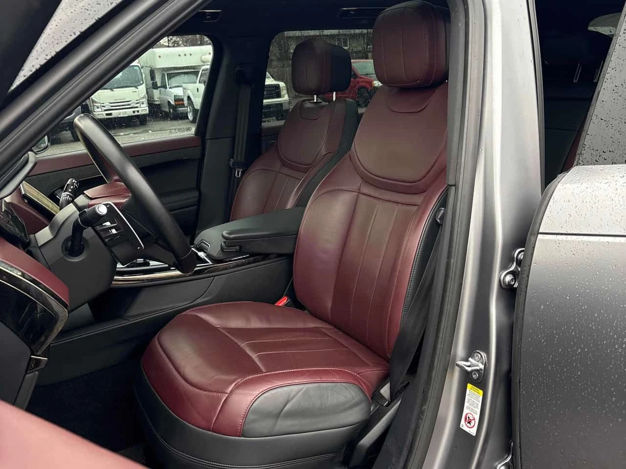 Land Rover Range Rover Sport * Dynamic SE * 2 КЛЮЧА* PANO* KEYLESS* ПОДГРЕВ* , снимка 17 - Автомобили и джипове - 54071779