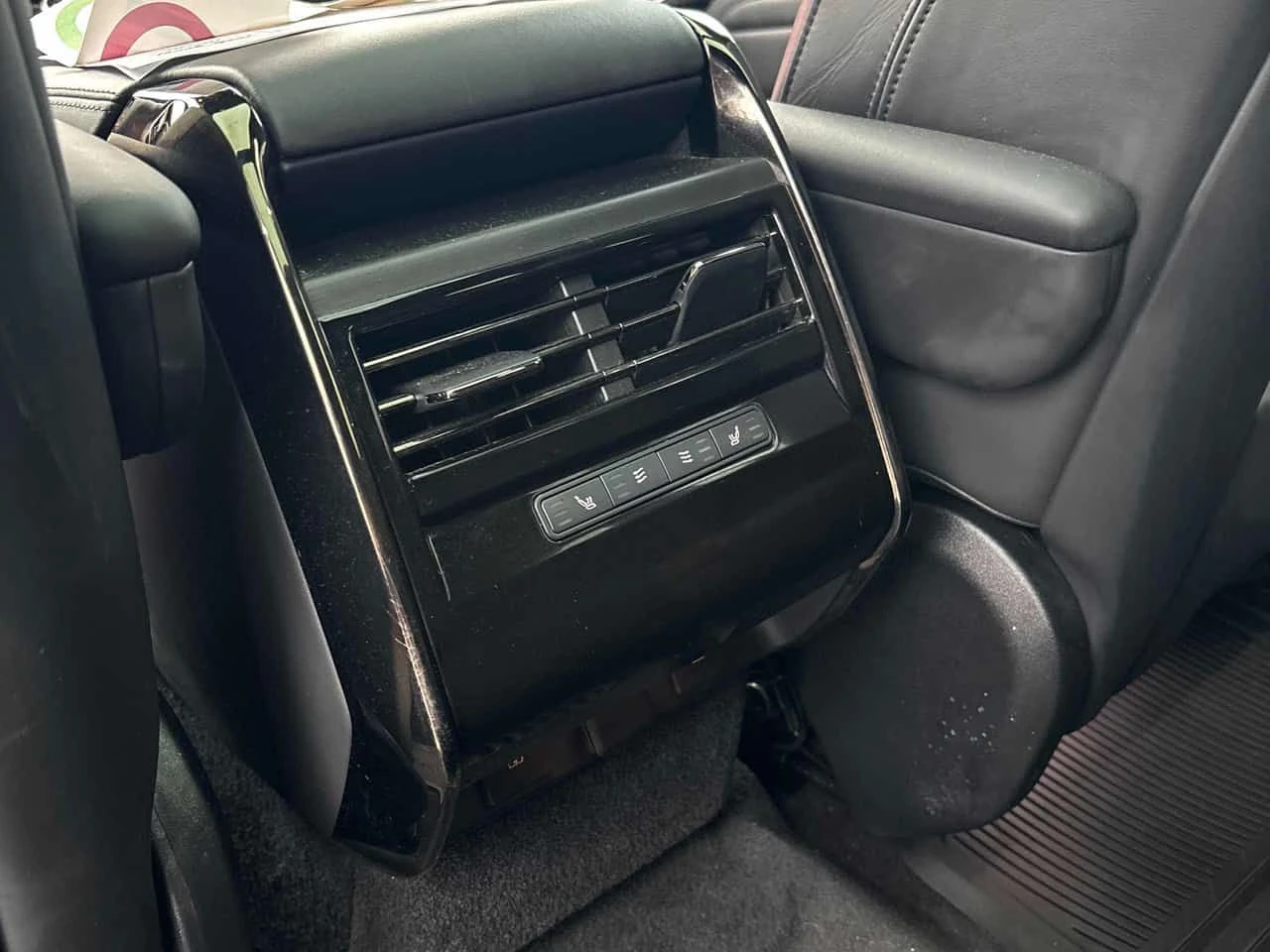 Land Rover Range Rover Sport * Dynamic SE * 2 КЛЮЧА* PANO* KEYLESS* ПОДГРЕВ* , снимка 12 - Автомобили и джипове - 54071779