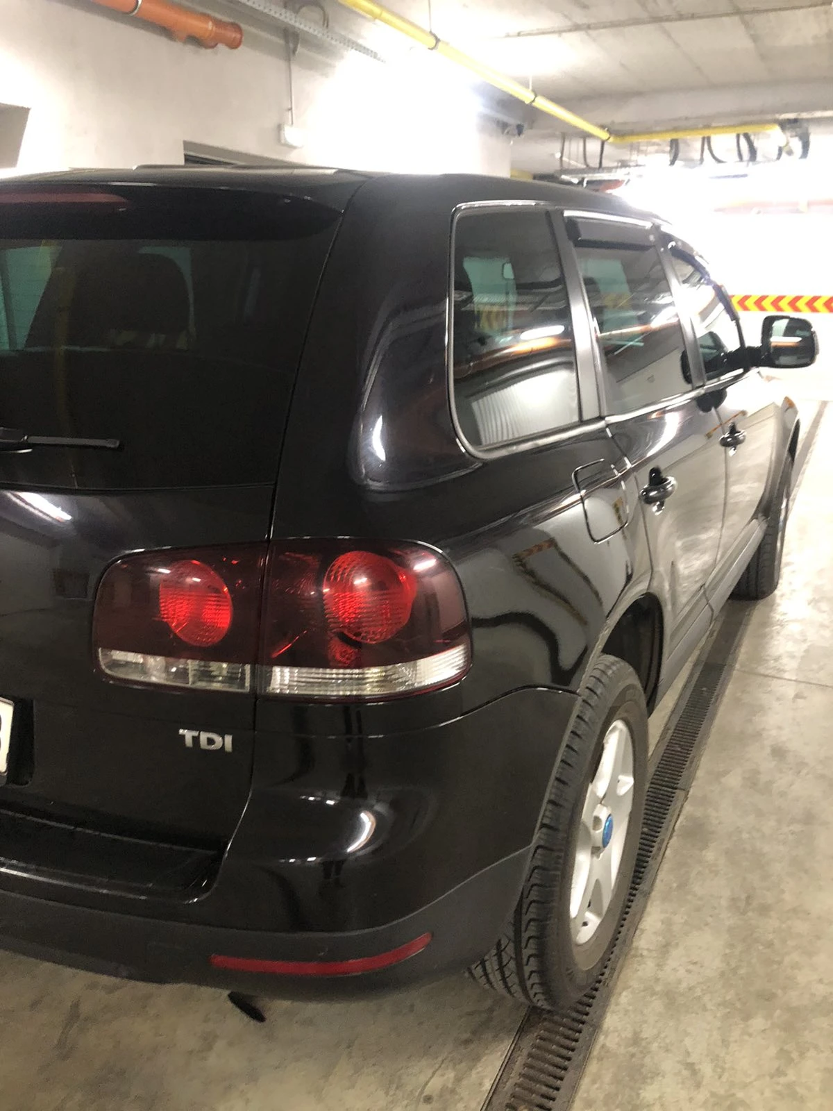 VW Touareg, снимка 6 - Автомобили и джипове - 54379571