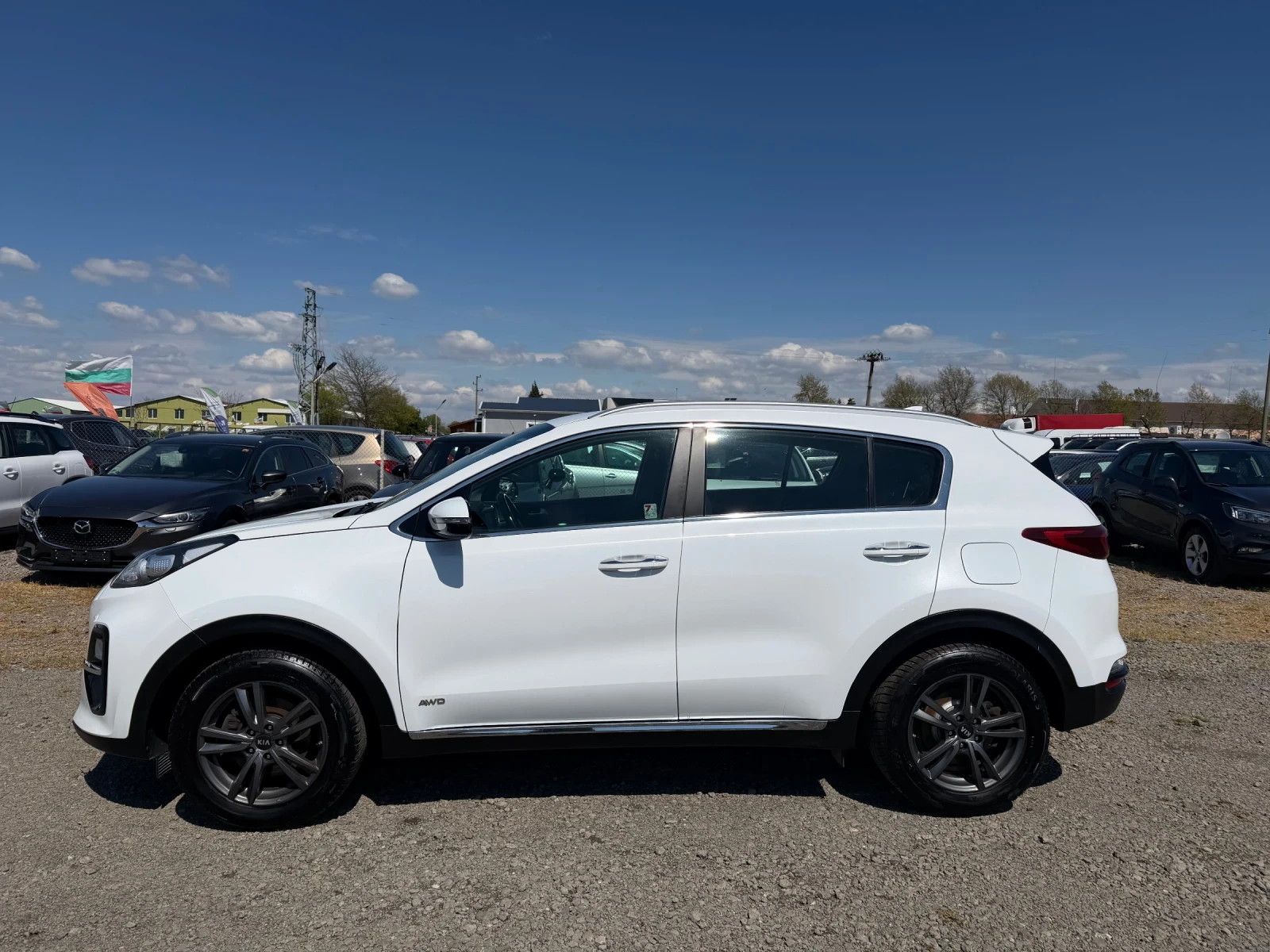 Kia Sportage 1.6 ШВЕЙЦАРИЯ 4х4 ТОП СЪСТОЯНИЕ, снимка 14 - Автомобили и джипове - 54391642