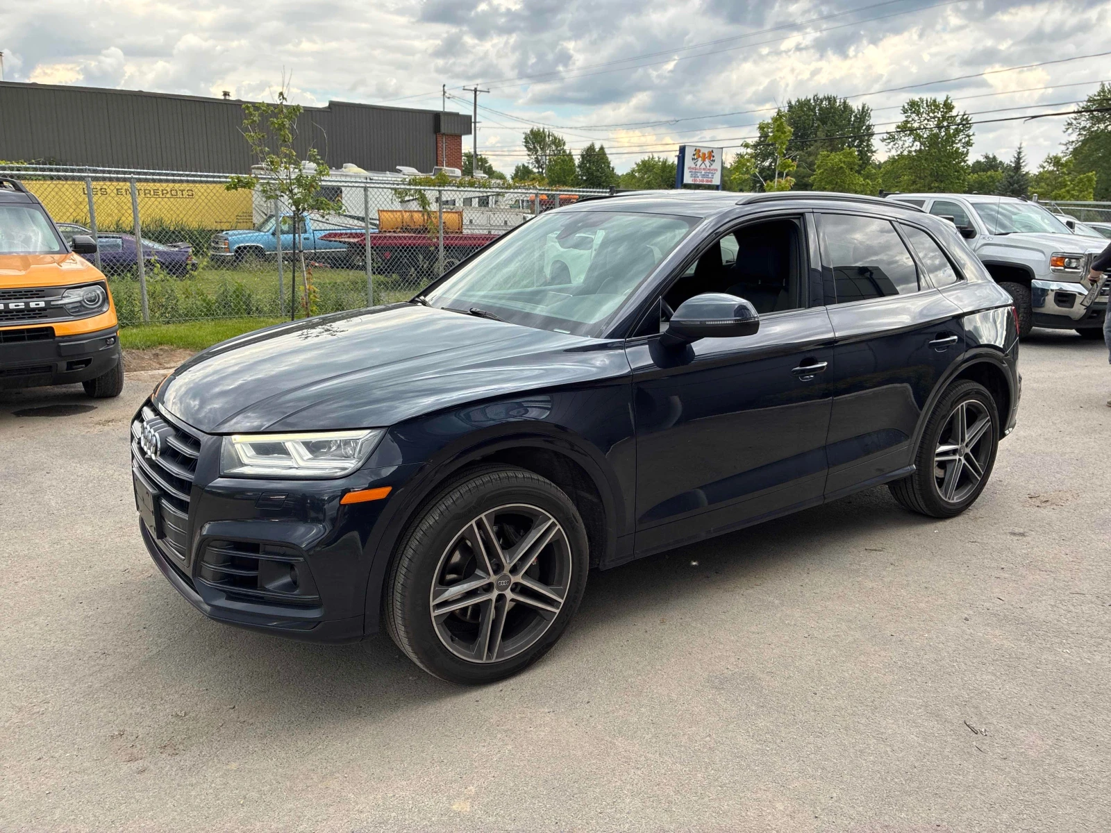 Audi SQ5 V6T * TECHNIK * 360 CAMERA * CARFAX * , снимка 3 - Автомобили и джипове - 55199932