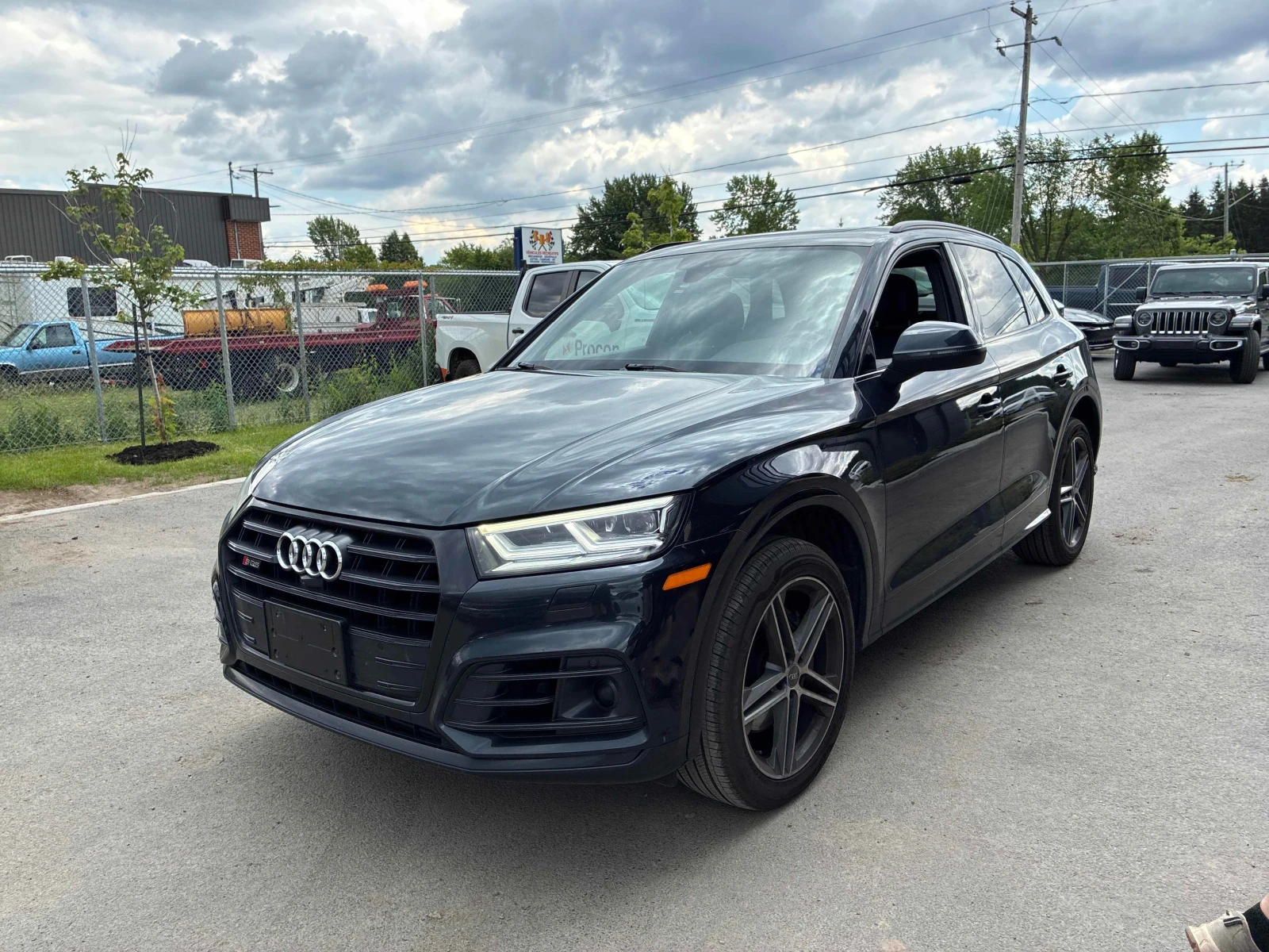 Audi SQ5 V6T * TECHNIK * 360 CAMERA * CARFAX * , снимка 2 - Автомобили и джипове - 55199932