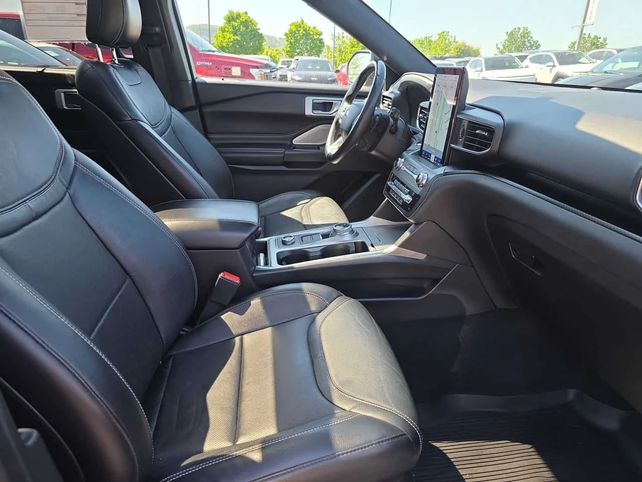 Ford Explorer * ST * CARFAX * ОПЦИЯ ЗА ФИНАНСИРАНЕ , снимка 16 - Автомобили и джипове - 55508611
