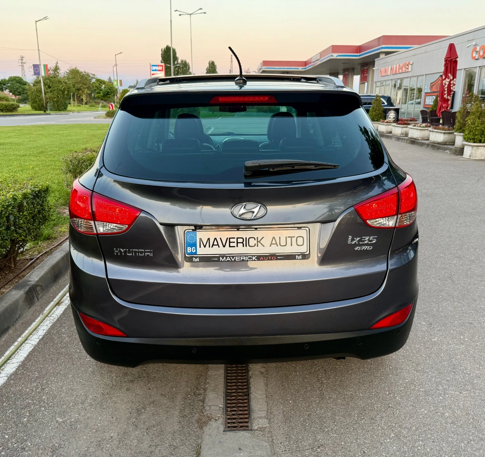 Hyundai IX35 2.0i AWD Панорама, снимка 8 - Автомобили и джипове - 55527292