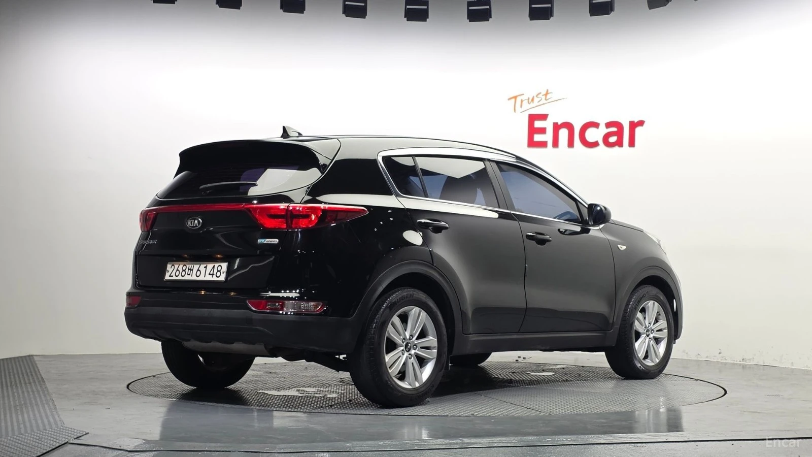 Kia Sportage 2WD* КОЖА* НАВИ* КАМЕРА, снимка 2 - Автомобили и джипове - 55564737