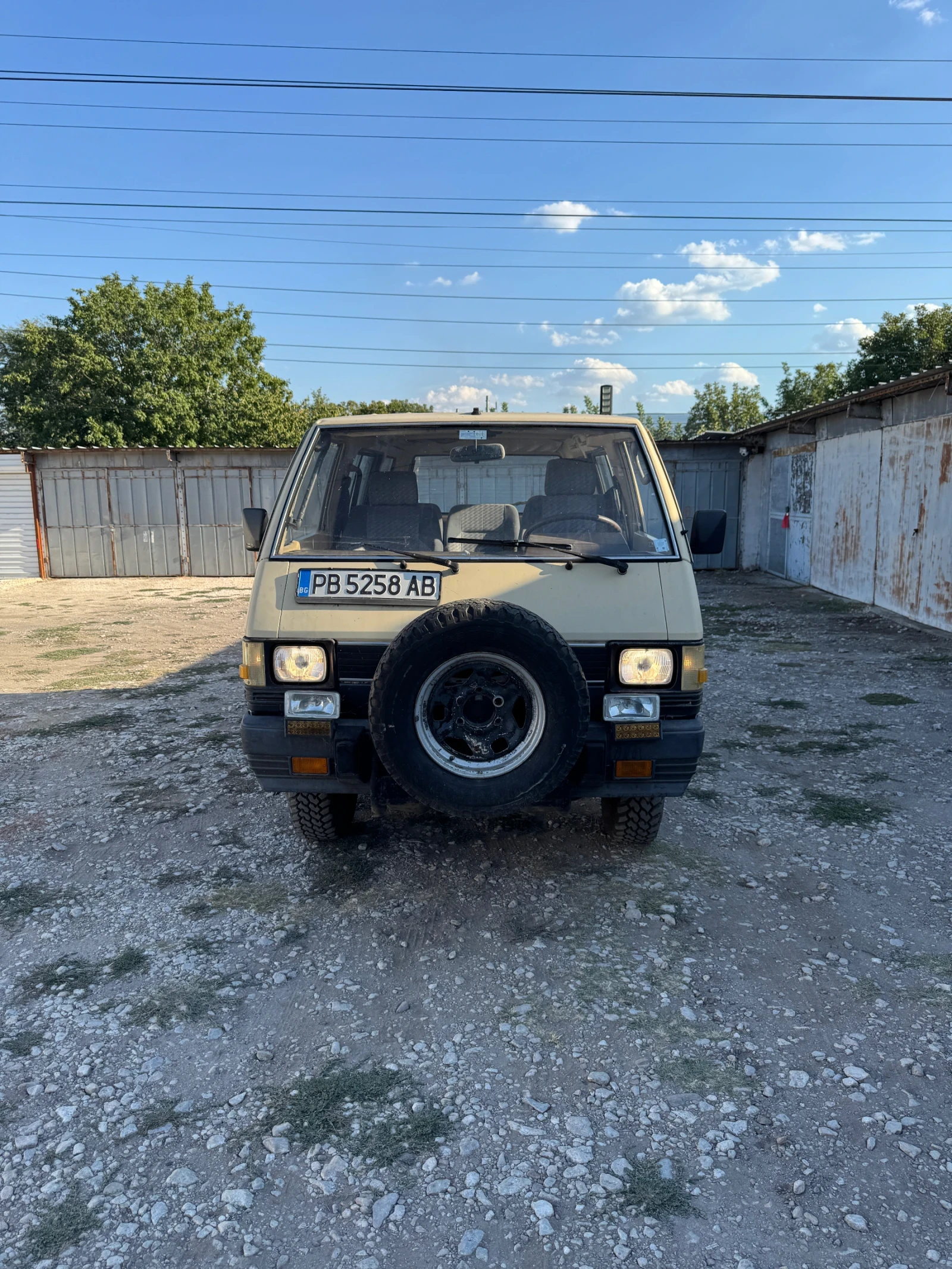 Mitsubishi L200 L300 2.0 4x4, снимка 2 - Автомобили и джипове - 55839307