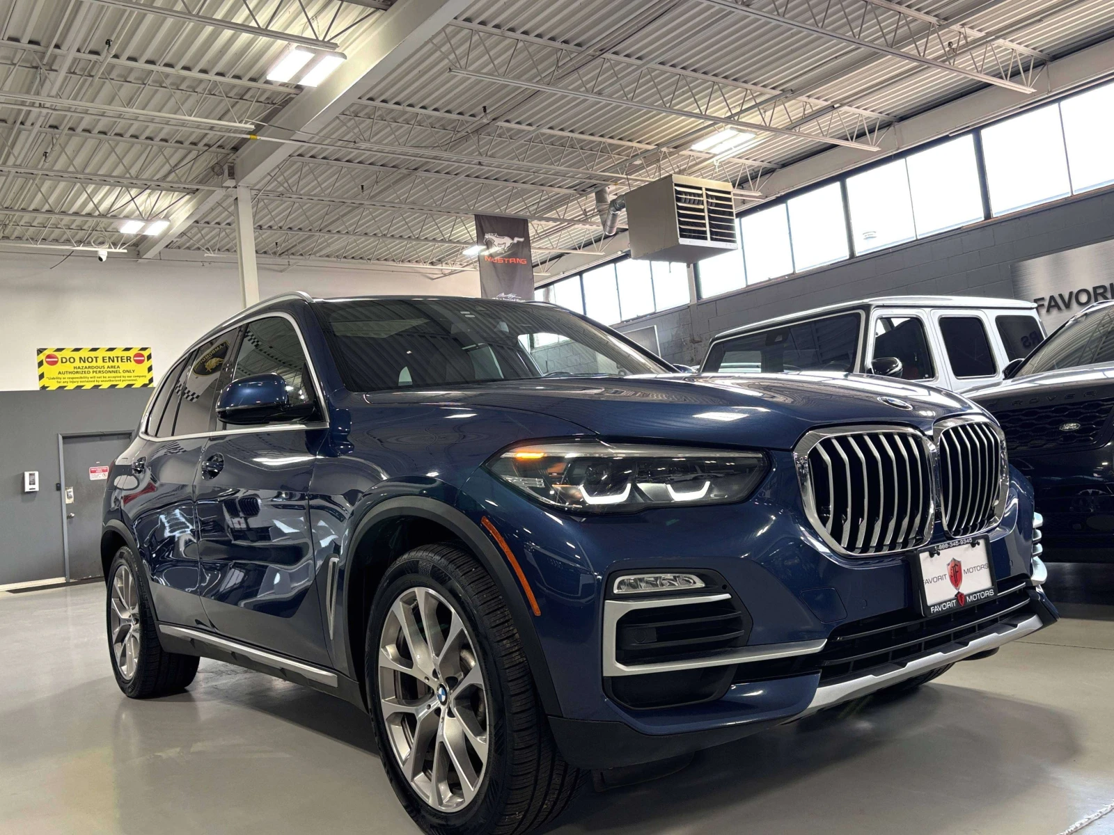 BMW X5 * 40i xDrive| AWD| CLUSTERNAV| BROWNSEATS| WOOD| , снимка 2 - Автомобили и джипове - 55899375