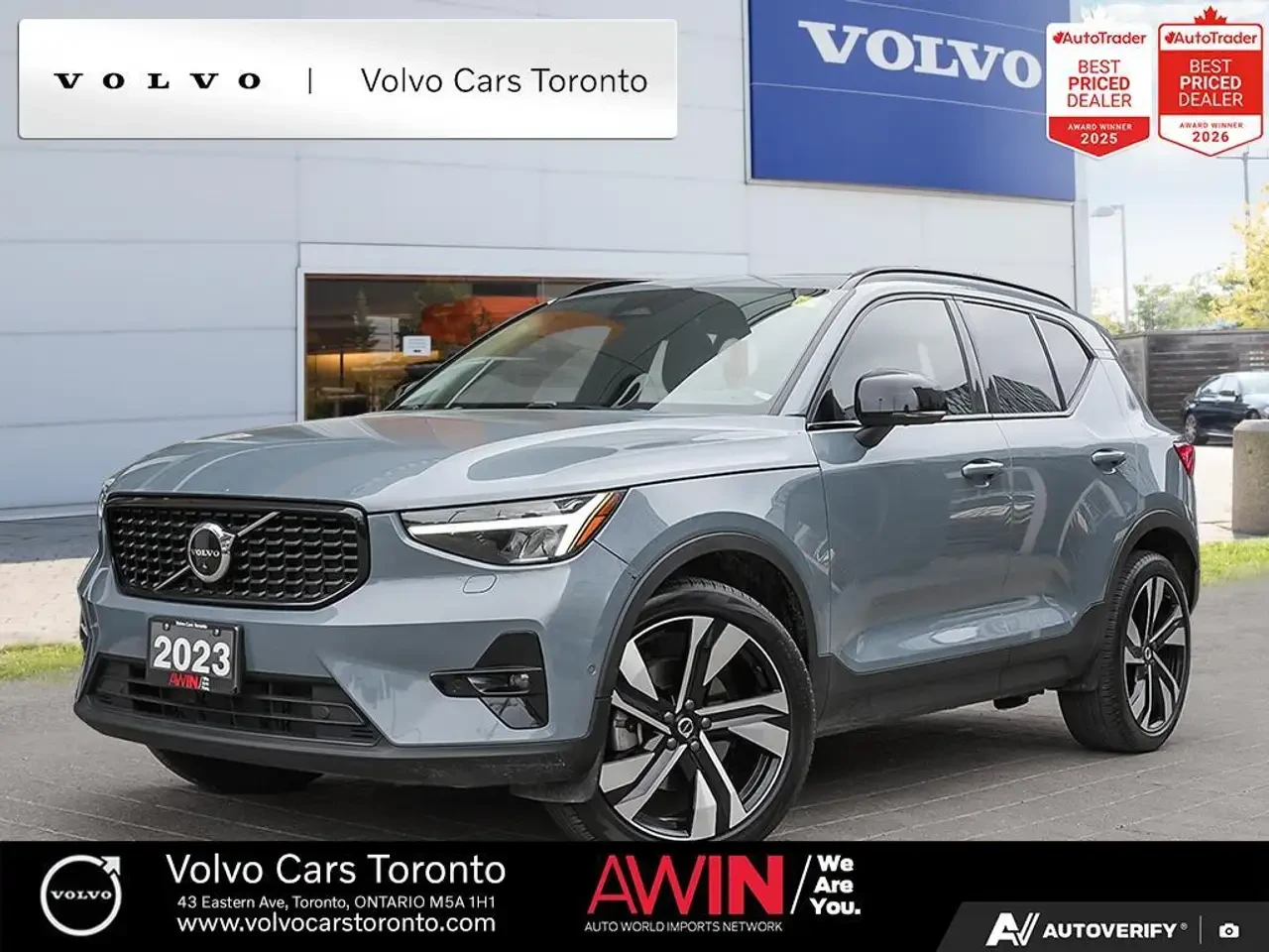 Volvo XC40 Plus Dark Theme All Wheel Drive