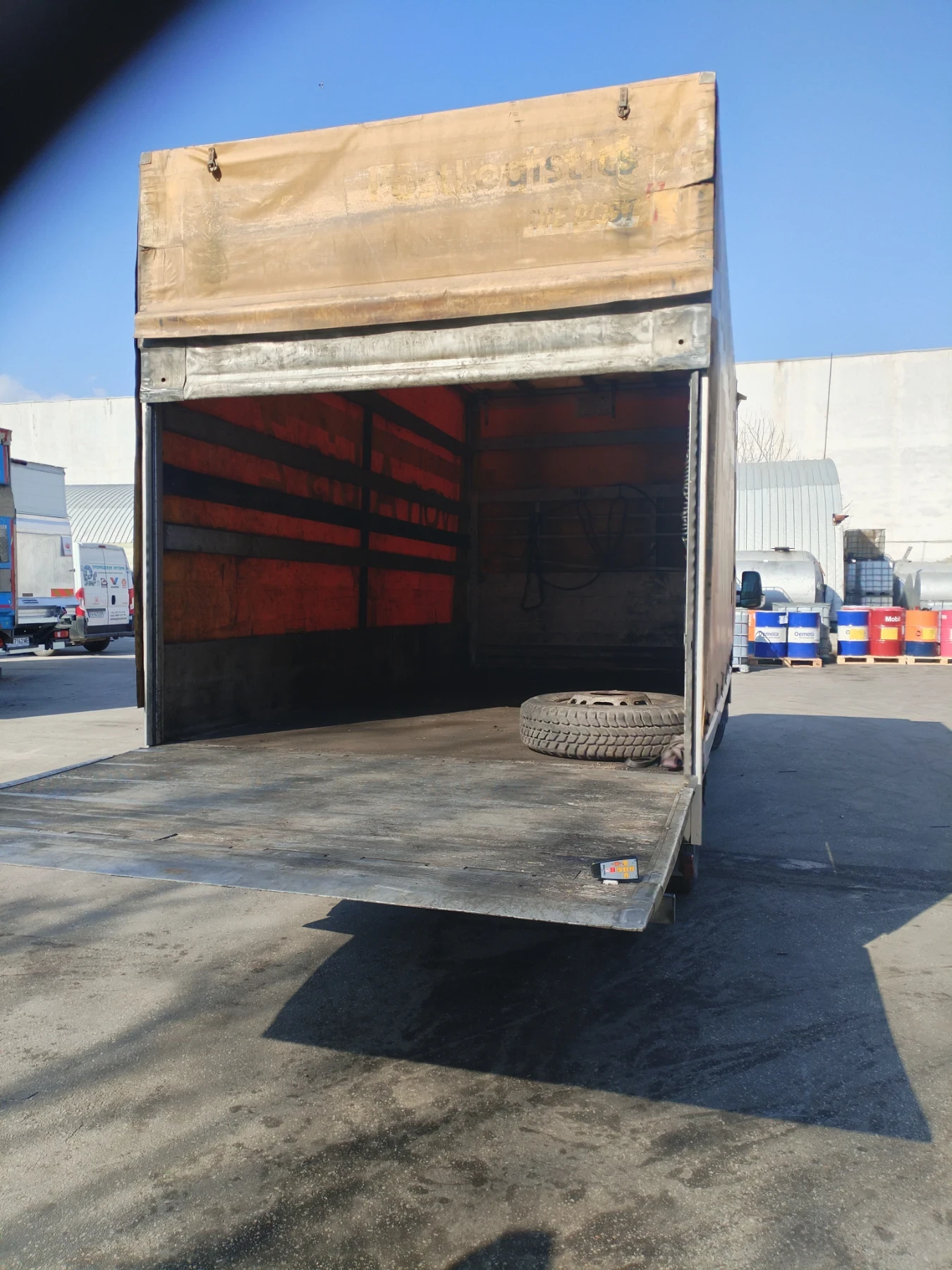 Mercedes-Benz Sprinter 515, снимка 4 - Бусове и автобуси - 53870149