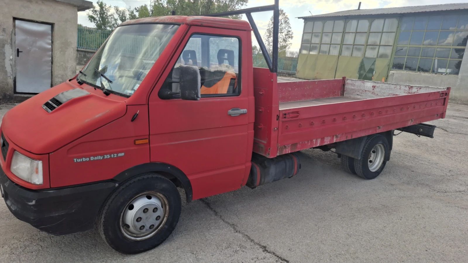 Iveco Daily 35.10, снимка 2 - Бусове и автобуси - 56182042