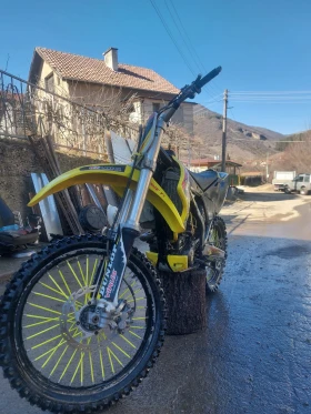  Suzuki Rmz