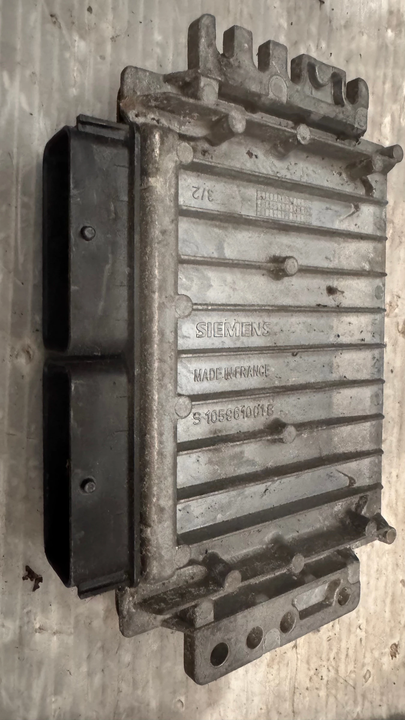    / ECU /    Renault Clio - 8200059086 / 8200044437 / S110138000 | Mobile.bg   2