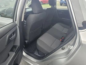 Toyota Auris 1.8 HYBRID, снимка 6