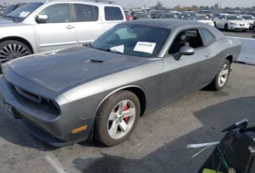 Dodge Challenger SXT, снимка 2