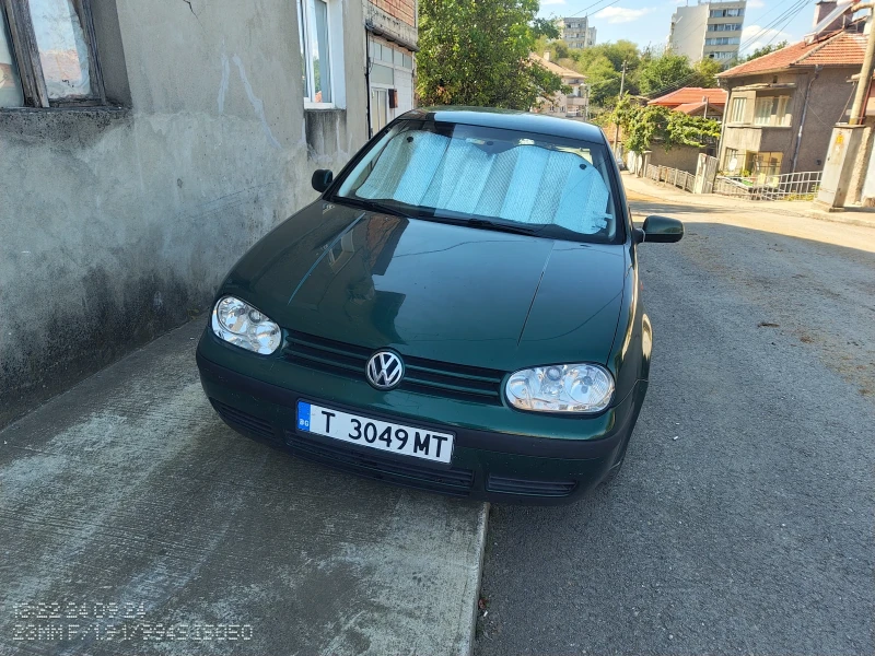 VW Golf, снимка 1 - Автомобили и джипове - 47352377