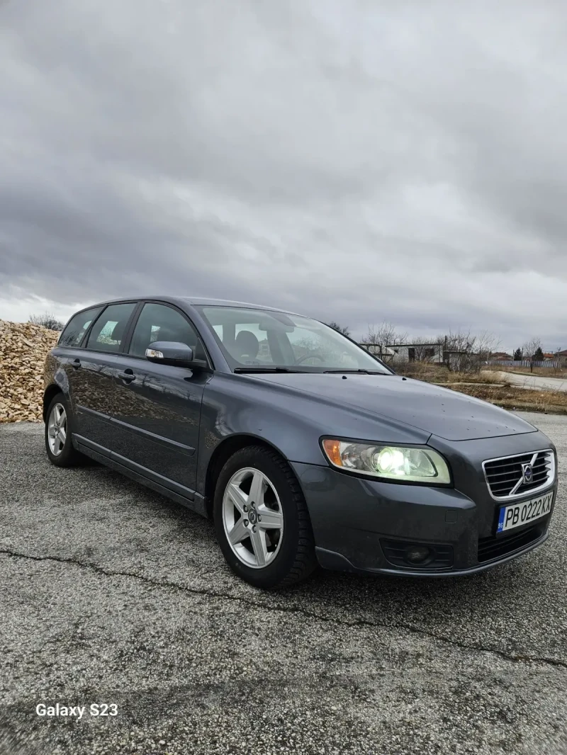 Volvo V50 1.8F на Газ, снимка 4 - Автомобили и джипове - 48178842