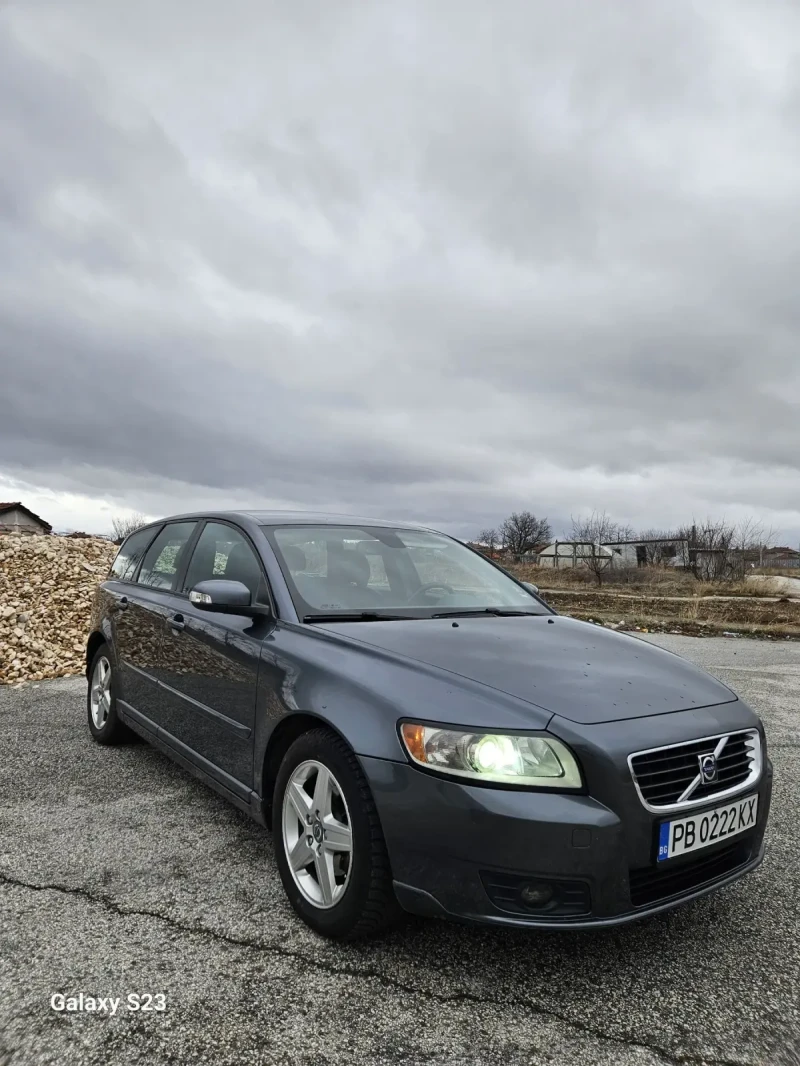 Volvo V50 1.8F на Газ, снимка 1 - Автомобили и джипове - 48178842