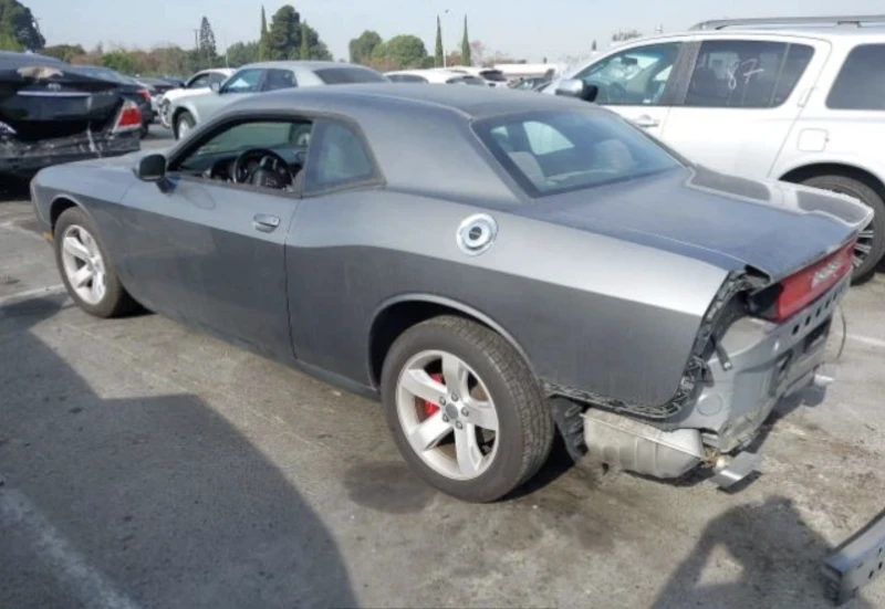 Dodge Challenger SXT, снимка 4 - Автомобили и джипове - 48706308