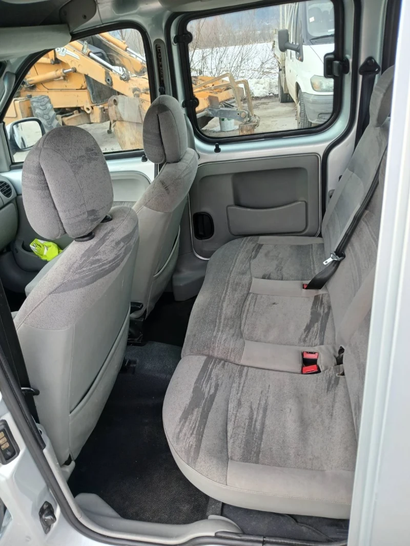 Renault Kangoo 1.6 privilege, снимка 7 - Автомобили и джипове - 48813207