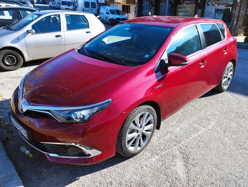 Toyota Auris HSD Sol, снимка 2 - Автомобили и джипове - 49592184