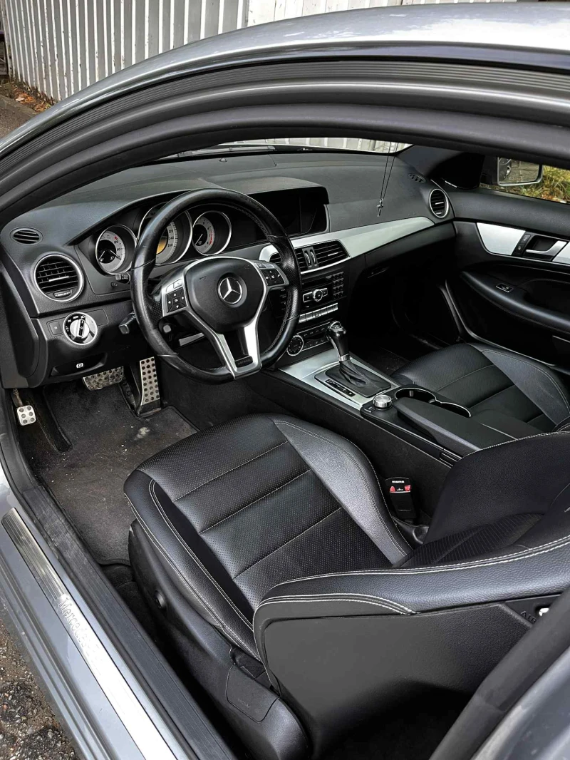 Mercedes-Benz C 250, снимка 9 - Автомобили и джипове - 51779084