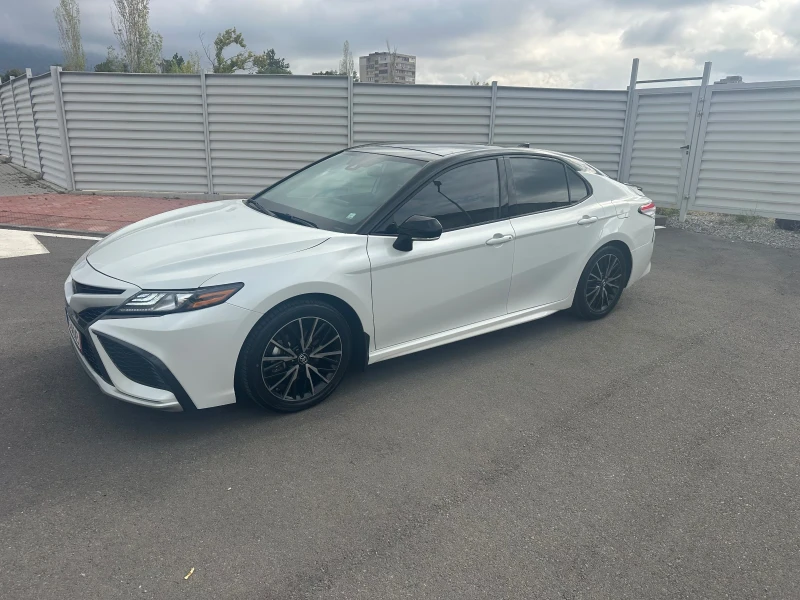 Toyota Camry XSE 4X4