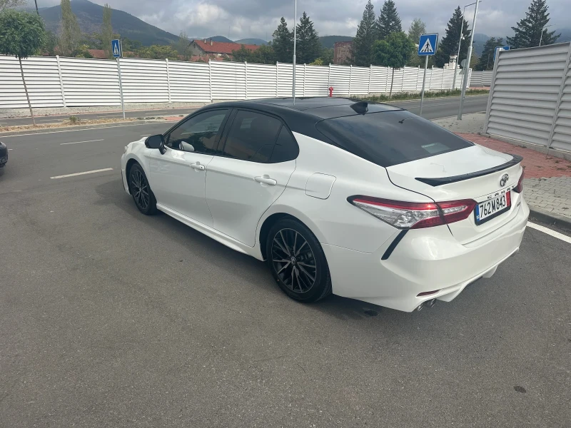 Toyota Camry XSE 4X4, снимка 3 - Автомобили и джипове - 52041990