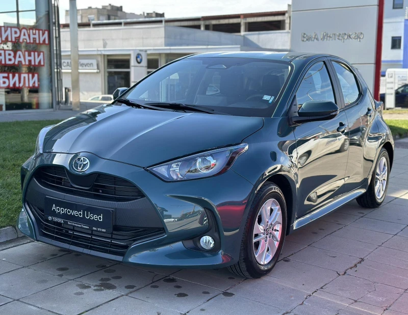 Toyota Yaris 1.5 HEV Chic, снимка 3 - Автомобили и джипове - 52293532