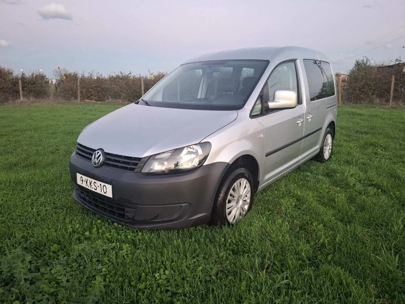VW Caddy 1.6TDI, снимка 2 - Автомобили и джипове - 52885455