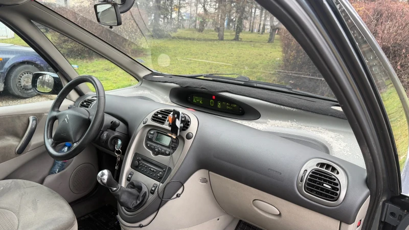 Citroen Xsara picasso, снимка 13 - Автомобили и джипове - 53433000