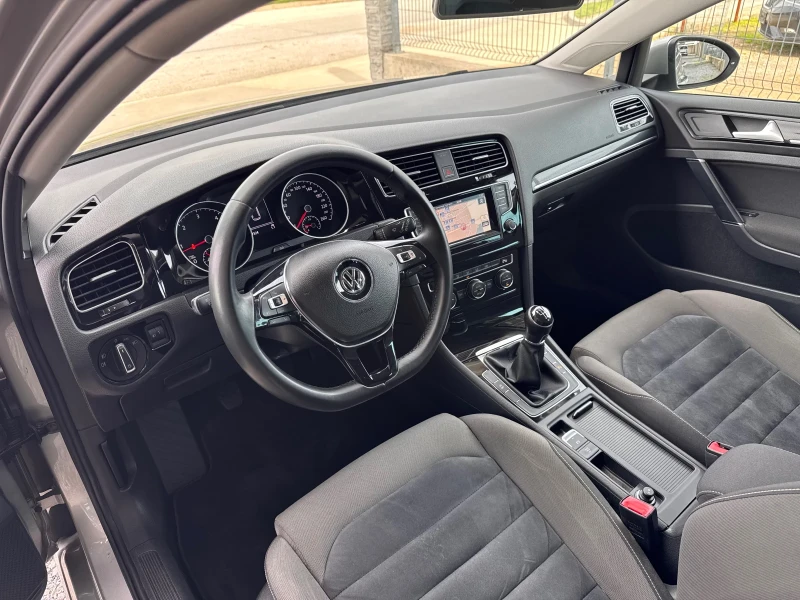 VW Golf 2.0TDI 150кс 6ск Highline* NAVI* Алкантара* , снимка 12 - Автомобили и джипове - 53593230