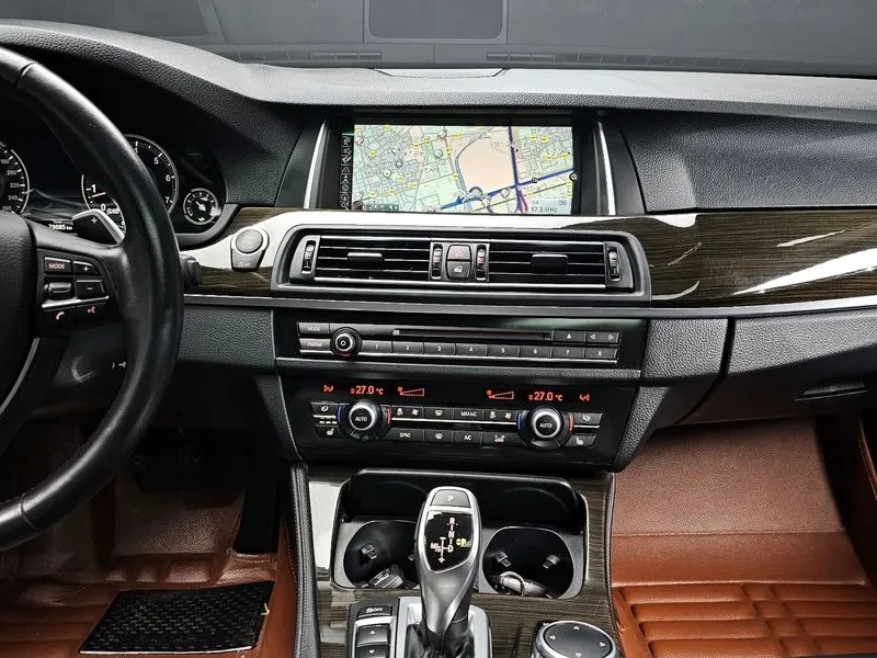 BMW 528 i, снимка 14 - Автомобили и джипове - 55146019