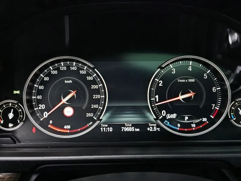 BMW 528 i, снимка 8 - Автомобили и джипове - 55146019