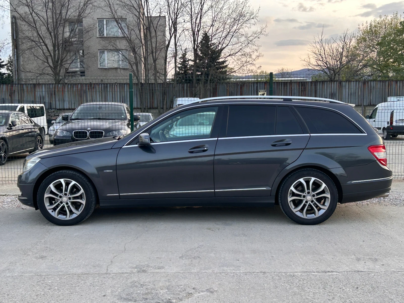 Mercedes-Benz C 220  - изображение 2