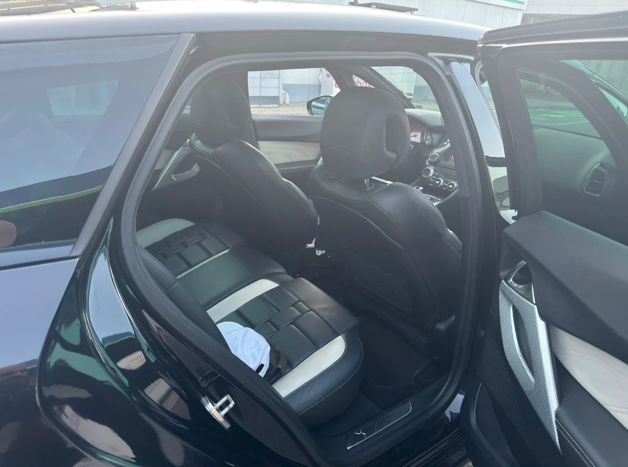 Citroen DS5  - изображение 8
