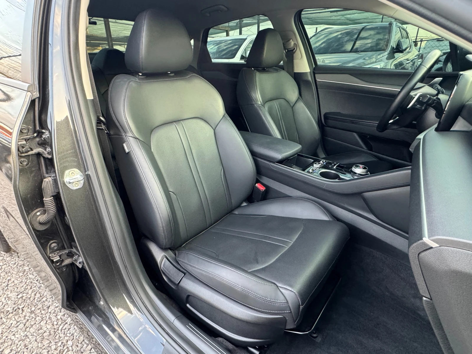 Kia K5 2.0i ! LPG ! Premium ! - изображение 10