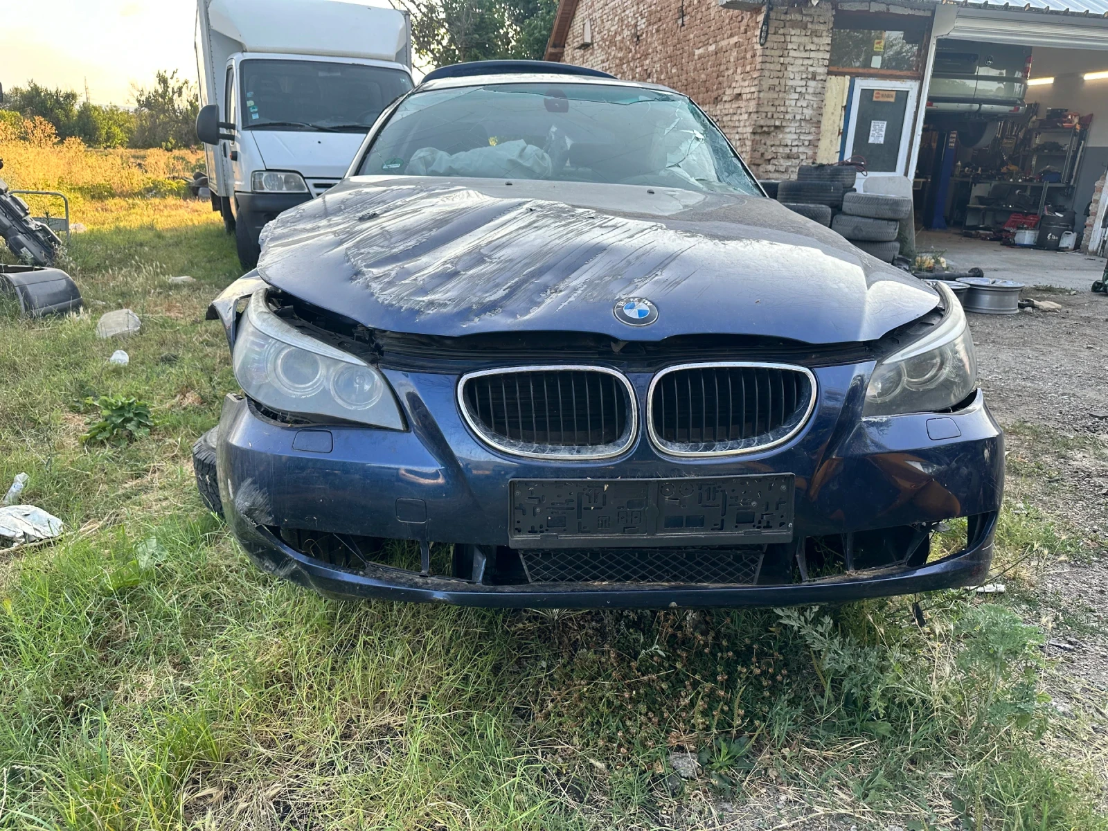 BMW 520  - изображение 2
