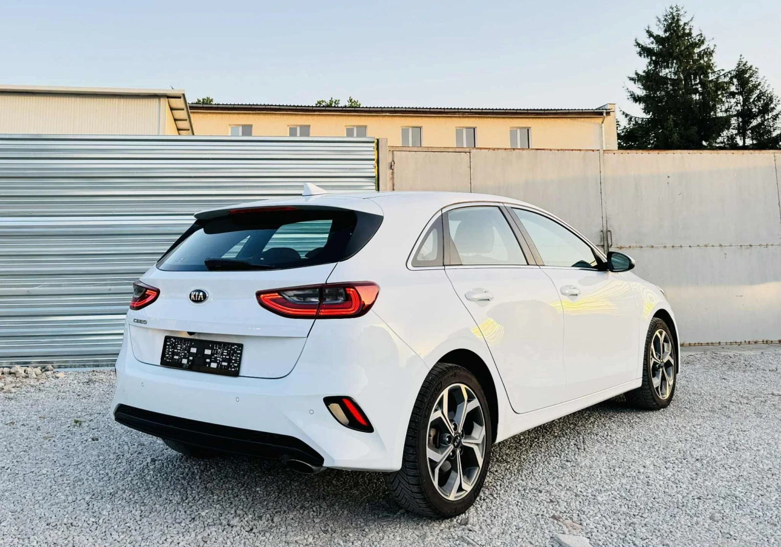 Kia Ceed KAR PLAY* KAMERA - изображение 5