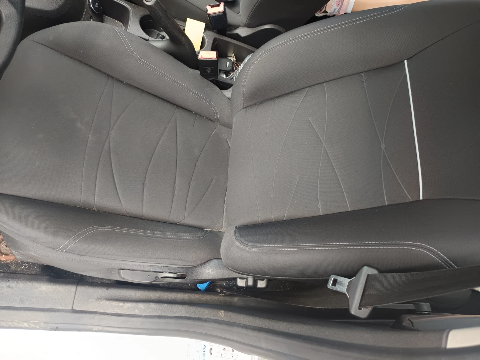 Ford Fiesta  - изображение 10