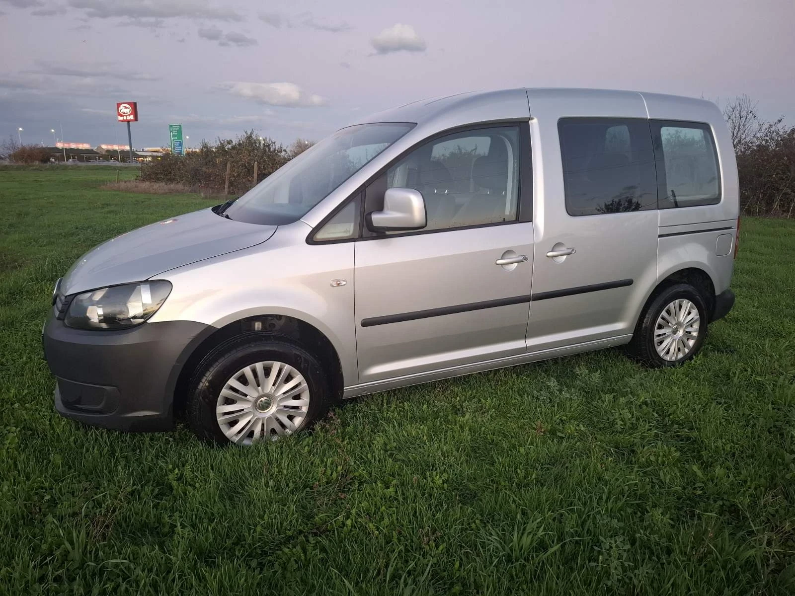 VW Caddy 1.6TDI | Mobile.bg � ����������� 10