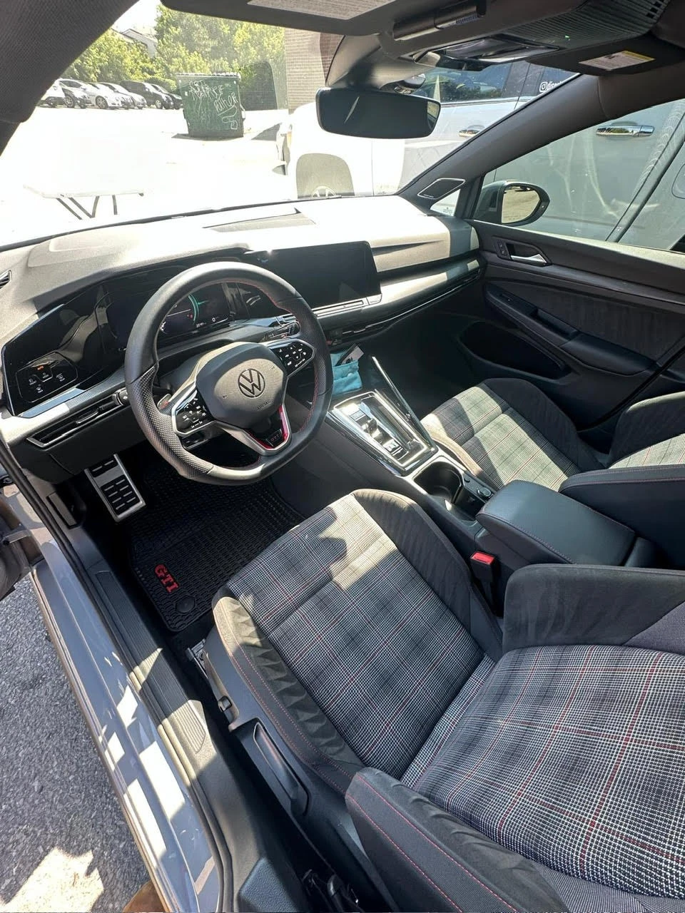 VW Golf GTI * * CARFAX * * АВТО КРЕДИТ * * , снимка 5 - Автомобили и джипове - 53952246