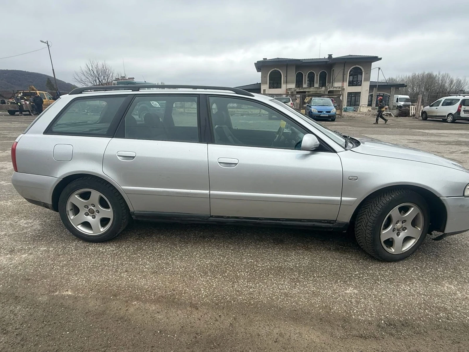 Audi A4 1.8 ГАЗ , снимка 3 - Автомобили и джипове - 54587582